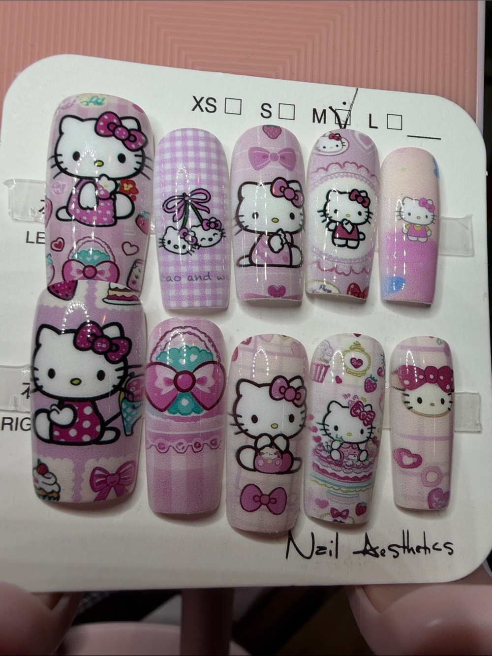 Hello Kitty Pink Press-On Nail Set — Adorable Pink Character Nails